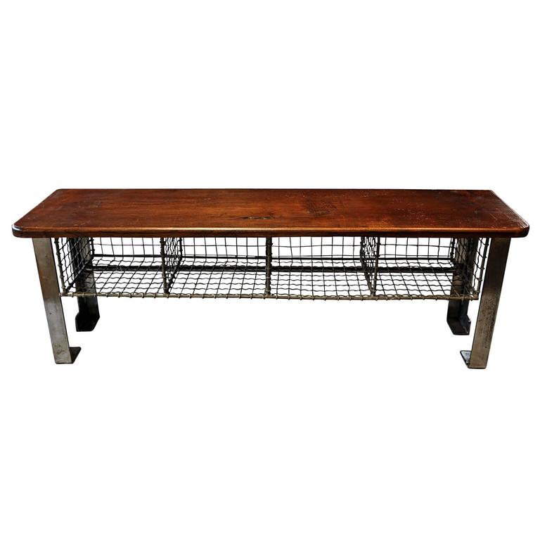 Slot bench