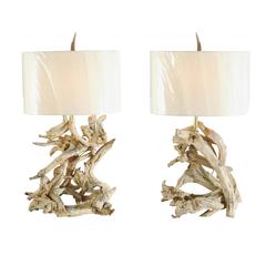 Coppia restaurata di lampade vintage in legno driftwood di grandi dimensioni in gesso