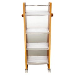 Scaffali post-moderni