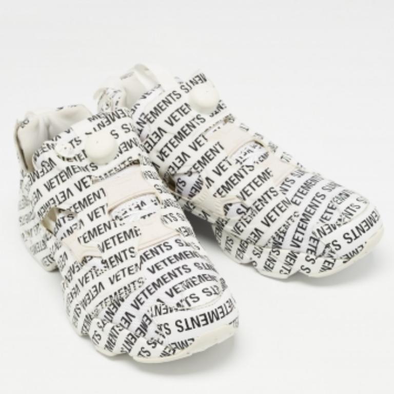 Uomo Vetements Bianco/Nero Monogram Fabrice Instapump Fury Sneakers Taglia 42.5 in vendita