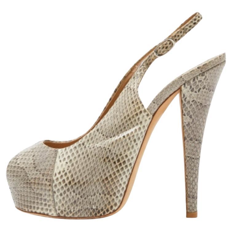 Giuseppe Zanotti Sandalias de piel de pitón con plataforma y puntera abierta tamaño 38,5