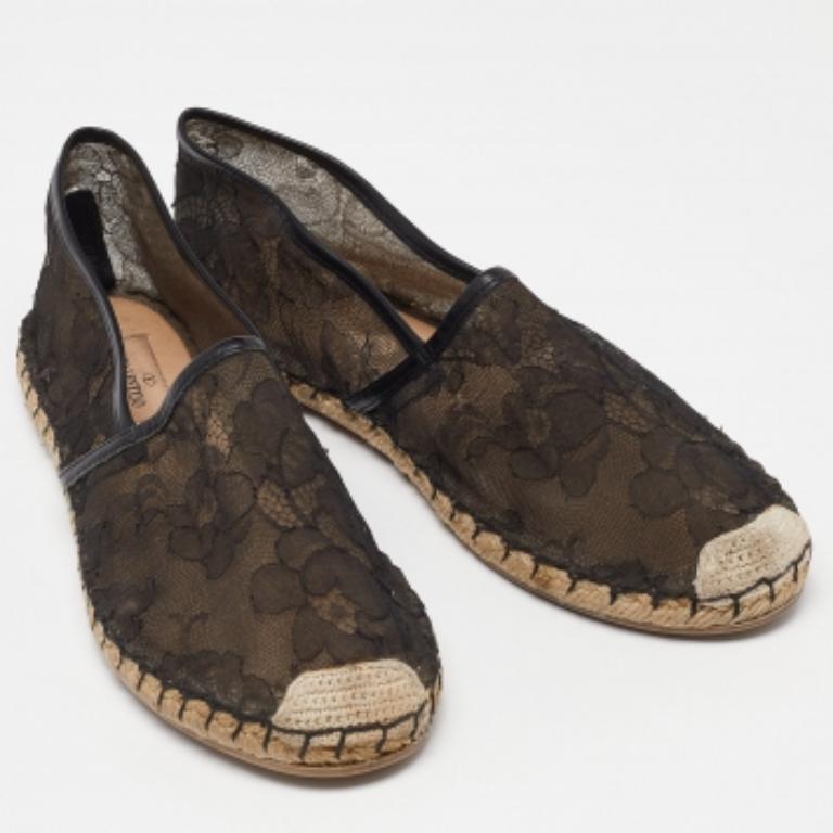 Noir Valentino - Chaussures espadrilles en dentelle à fleurs noires, taille 40 en vente