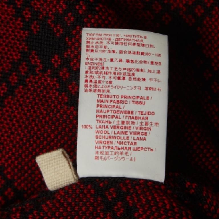 Un'uscita invernale senza maglione è praticamente impossibile. Per fortuna, un maglione elegante come questo arricchisce sempre il tuo outfit senza sforzo. Progettato con tessuti di qualità, questo maglione è comodo ed elegante.