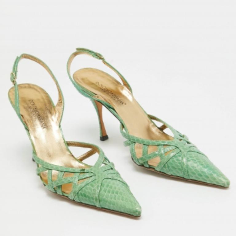 Dolce & Gabbana - Escarpins à bouts pointus en cuir python vert - Taille 37 en vente 2