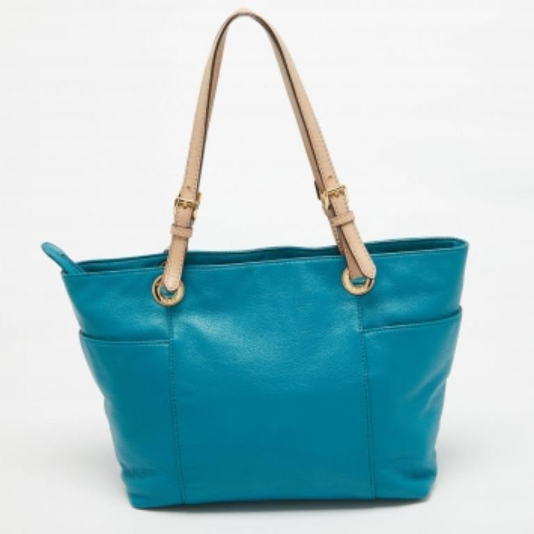 Michael Kors: Jet Set Tote in pelle blu/beige In condizioni buone in vendita a Dubai, Al Qouz 2