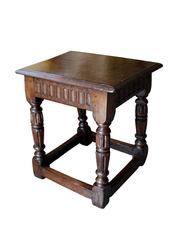An early 17th c. English joint stool
