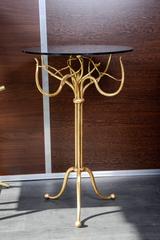 Paire de tables d'appoint en fer forgé doré