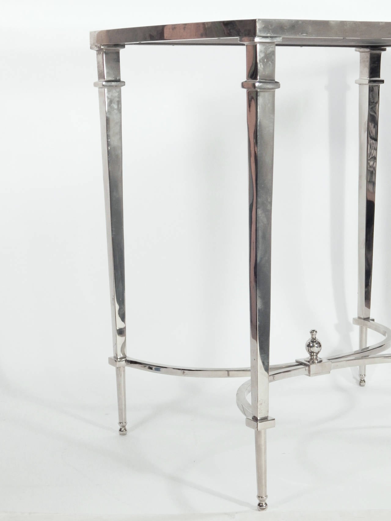 Pair of Mirrored End Tables 4