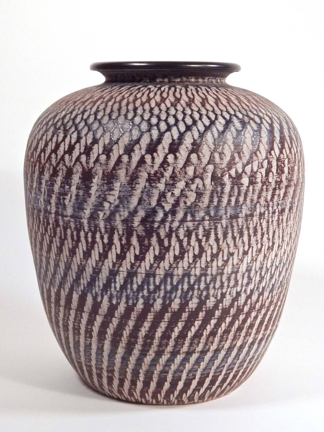 Large mid twentieth century Dumler & Breiden sgraffitto vase