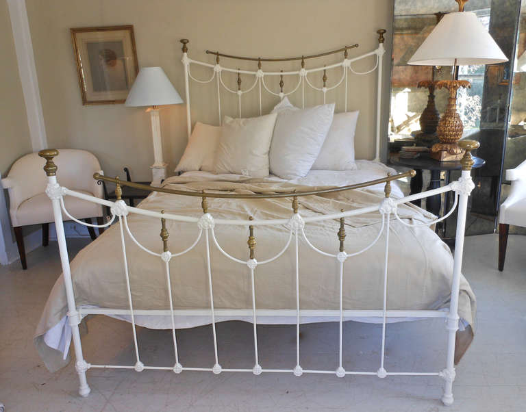 American Queen Sized Iron Bed