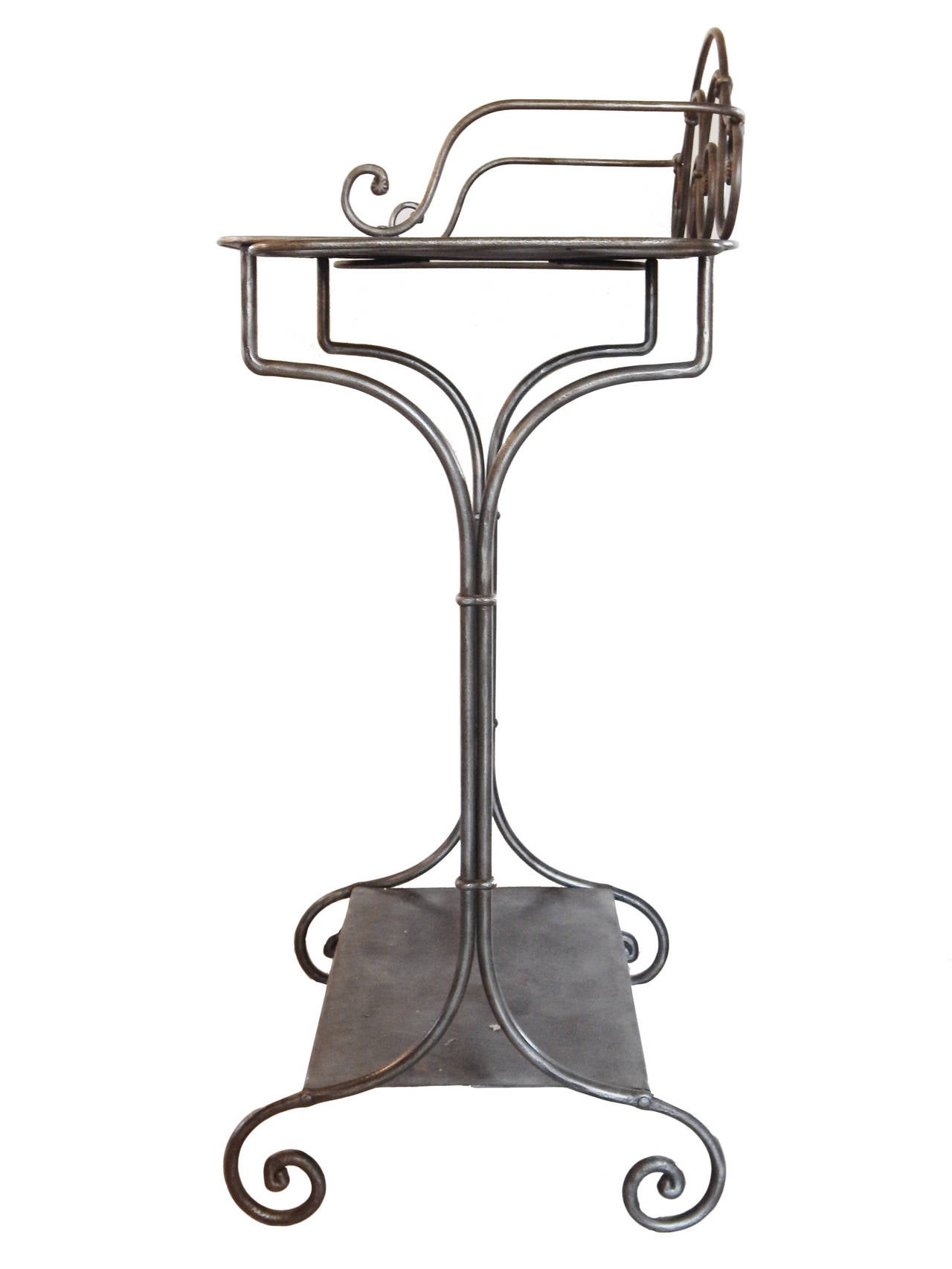 French Steel Wash Stand In Good Condition For Sale In Bridgehampton, NY