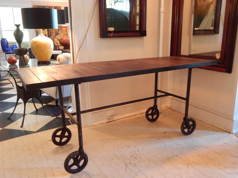 Industrial table/trolley on wheels