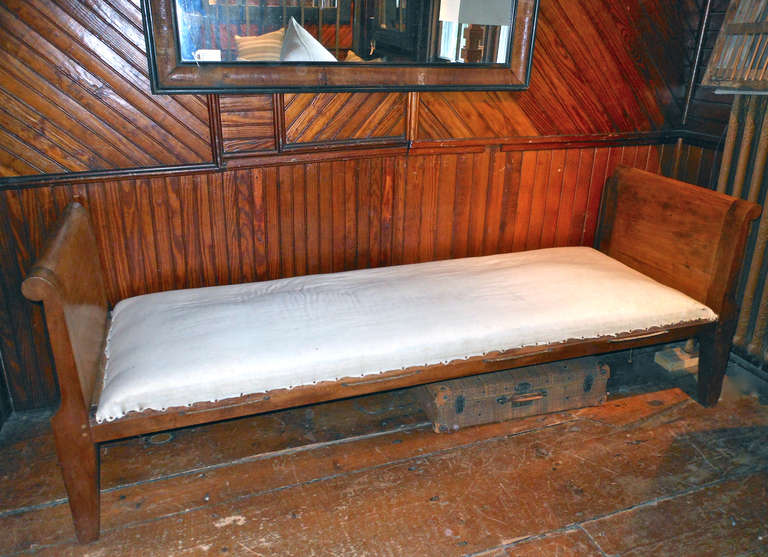Workman's Bed Bench