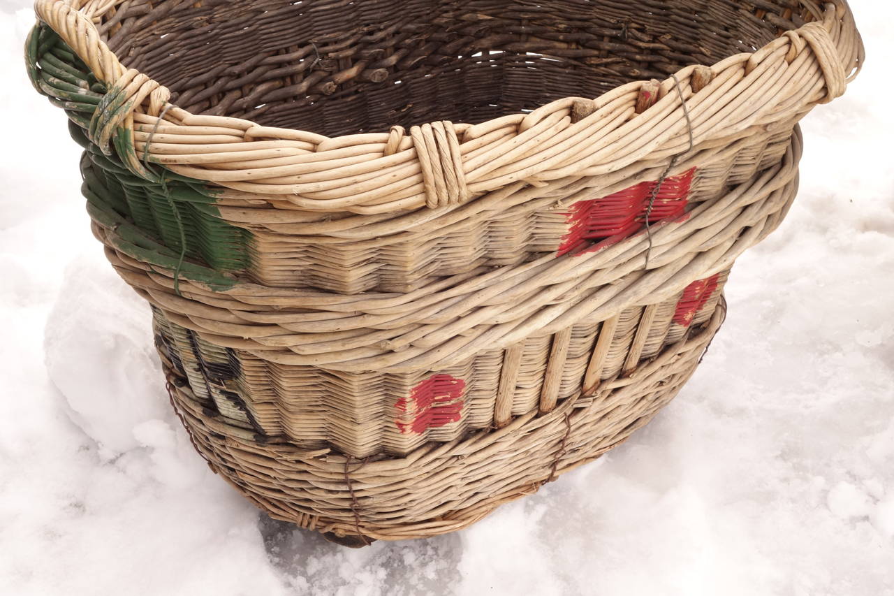 French Champagne Baskets In Good Condition In Bridgehampton, NY