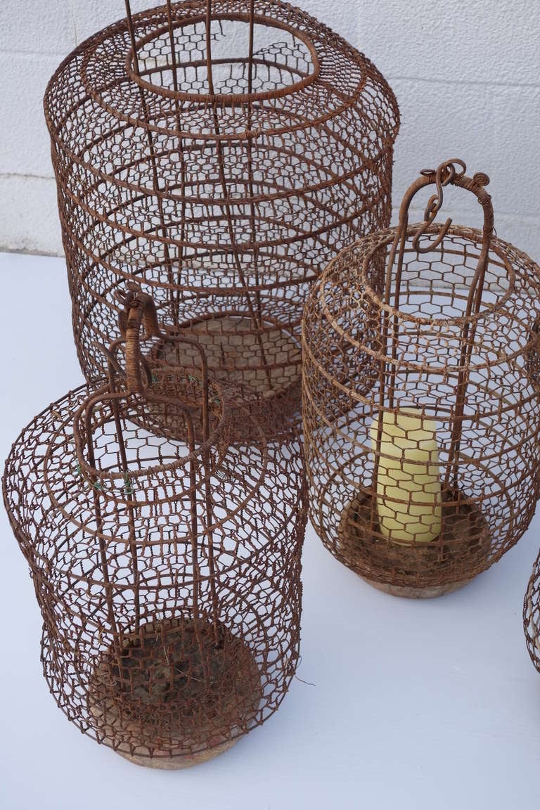 Chinese Hanging Lanterns In Good Condition For Sale In Bridgehampton, NY