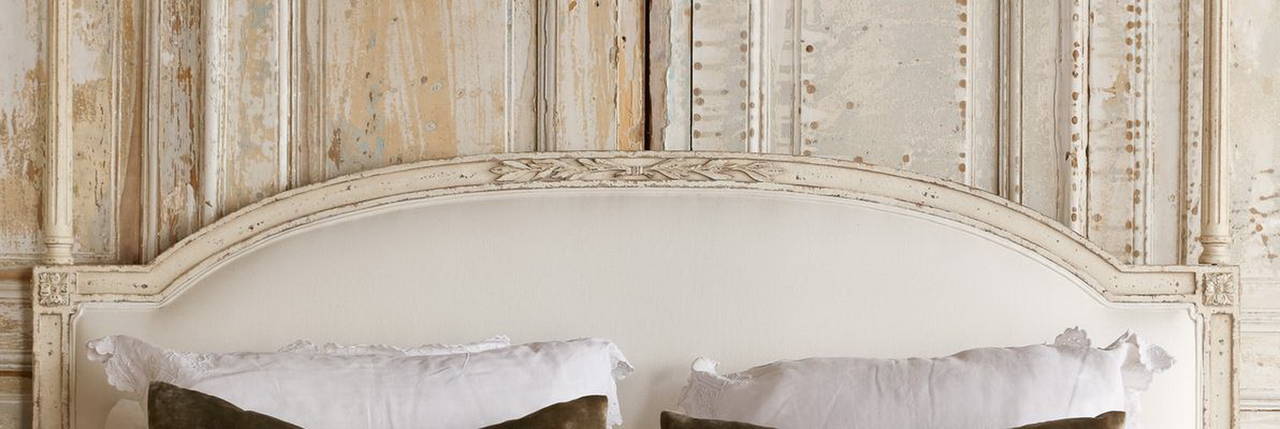 gustavian bedroom