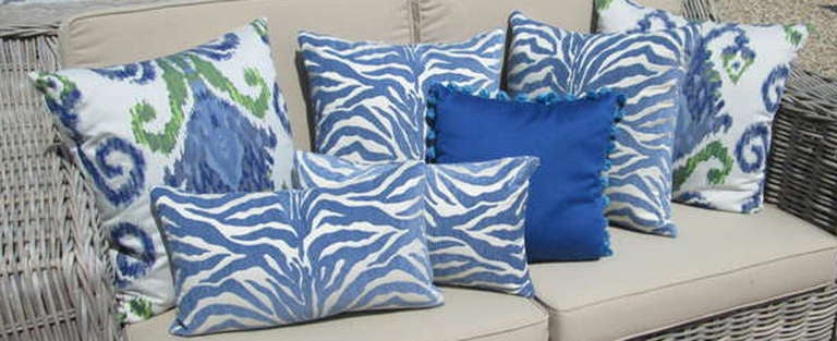 We stock a variety of elegant pillows in outdoor fabric.
Priced separately, from $132 and up.