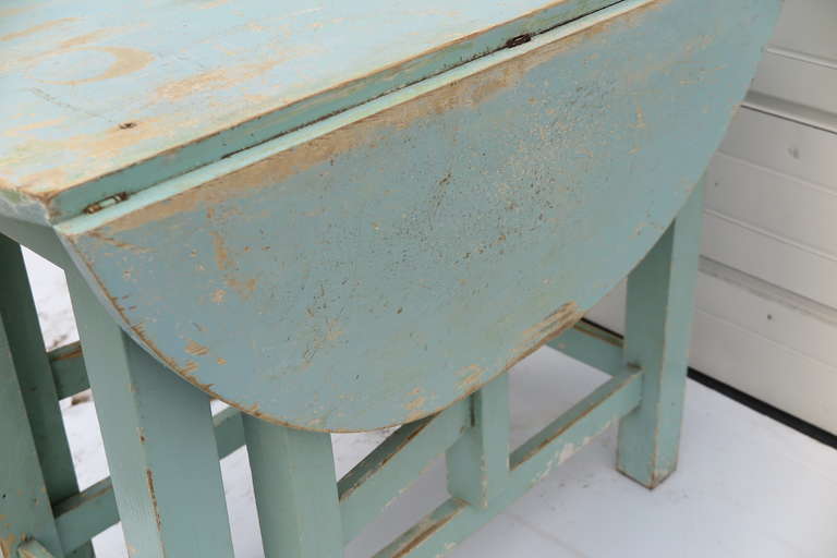 20th Century Old English Gateleg Table For Sale