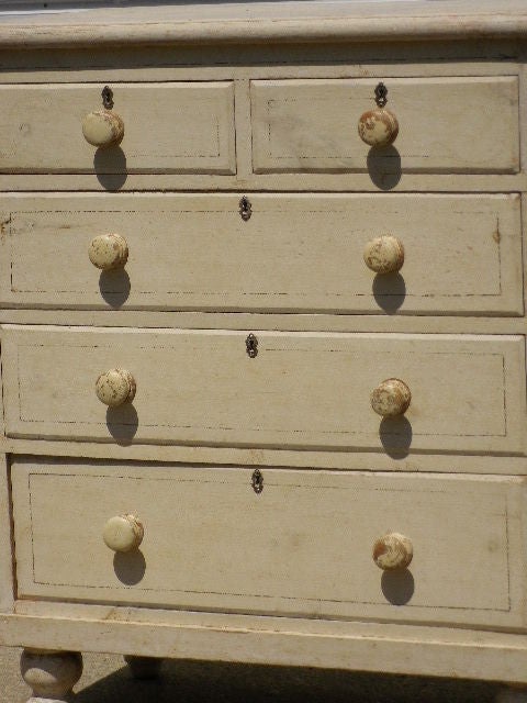 19th Century Painted chest of drawers For Sale