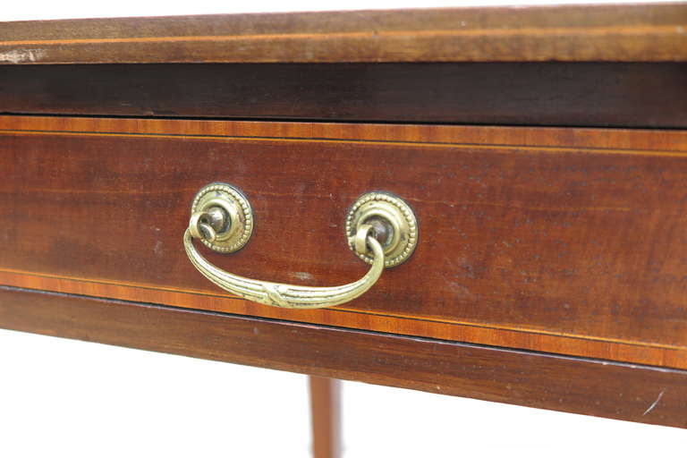 Mid-20th Century English Leather Top Desk For Sale