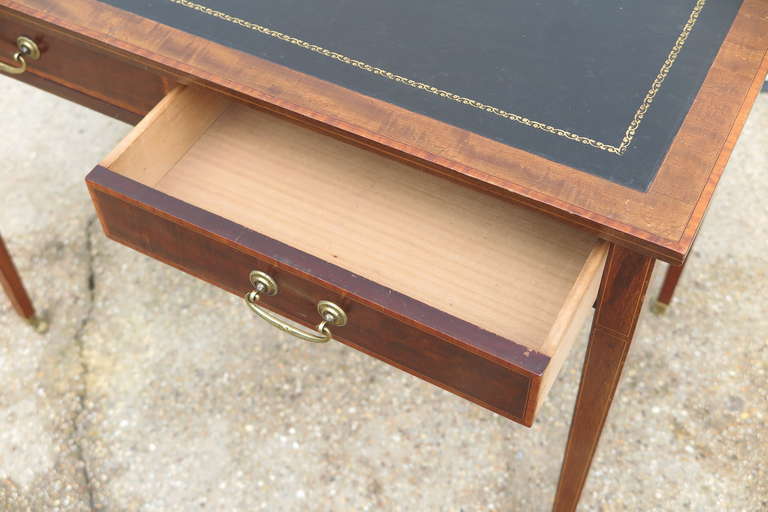 English Leather Top Desk For Sale 1