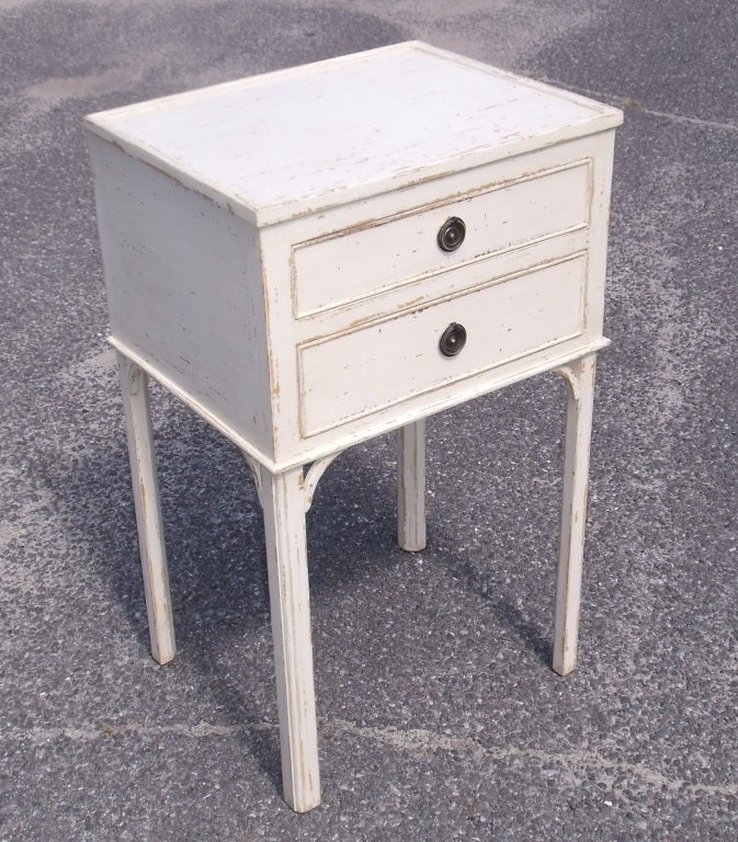 Small Painted Side Table For Sale at 1stdibs
