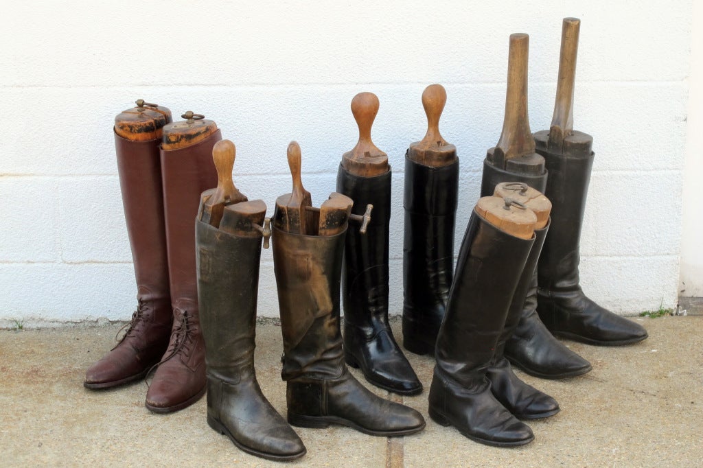 We have a selection of decorative, vintage riding & hunting boots in leather with their original trees. fabulous patina.
priced in pairs, sold in pairs, from $ 575 a pair