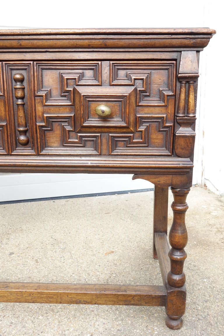 English Oak Dresser Base In Good Condition For Sale In Bridgehampton, NY