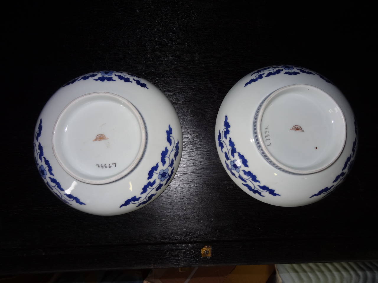 20th Century A Pair of Nabeshima Porcelain Dishes