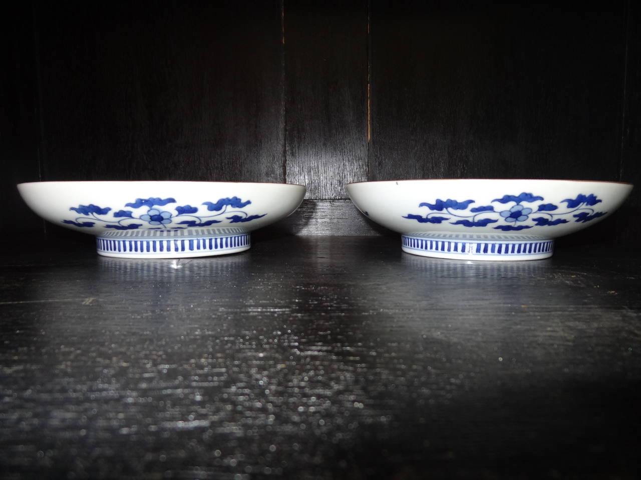 A Pair of Nabeshima Porcelain Dishes 1