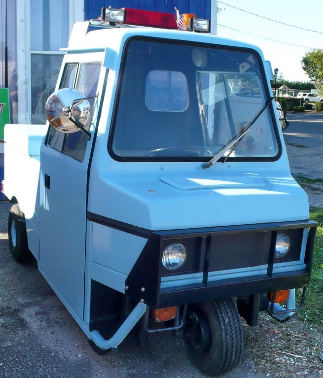 Restored Cushman Mini Truck,Used by NYC Police,  3 Speed, Road Worthy, 3 Wheels, 2 cyclinder engine, 25,742 original miles