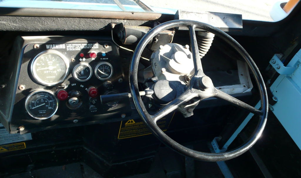 American 1988 Cushman Powered Industrial Truck