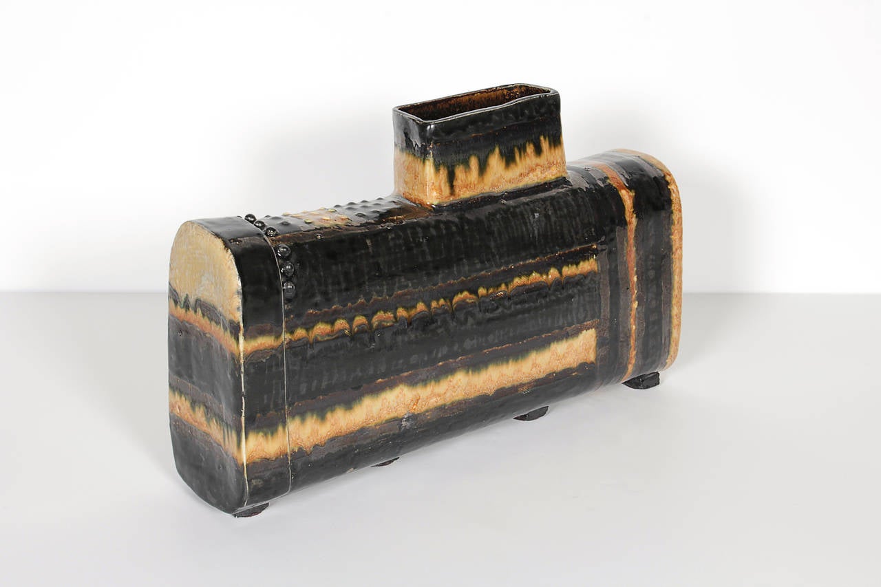 Italian Ceramic Vessel In Excellent Condition For Sale In New York, NY