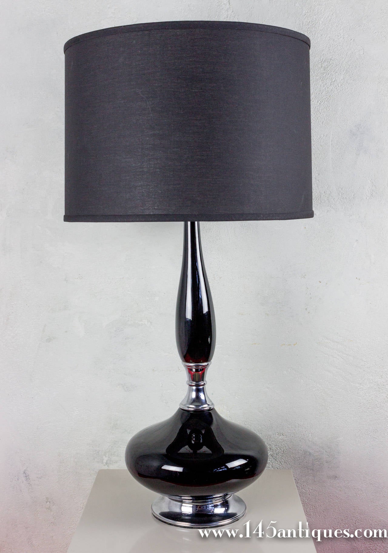 Mid-Century Modern Black Ceramic and Chrome Table Lamp 1