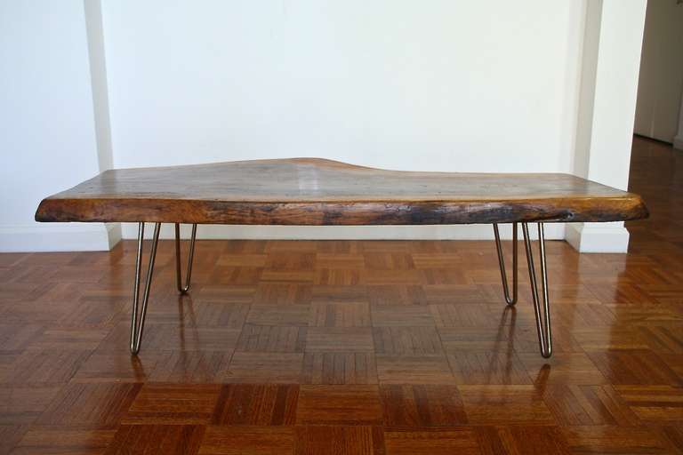 Walnut Coffee Table with Hairpin Legs In Good Condition In Buchanan, NY