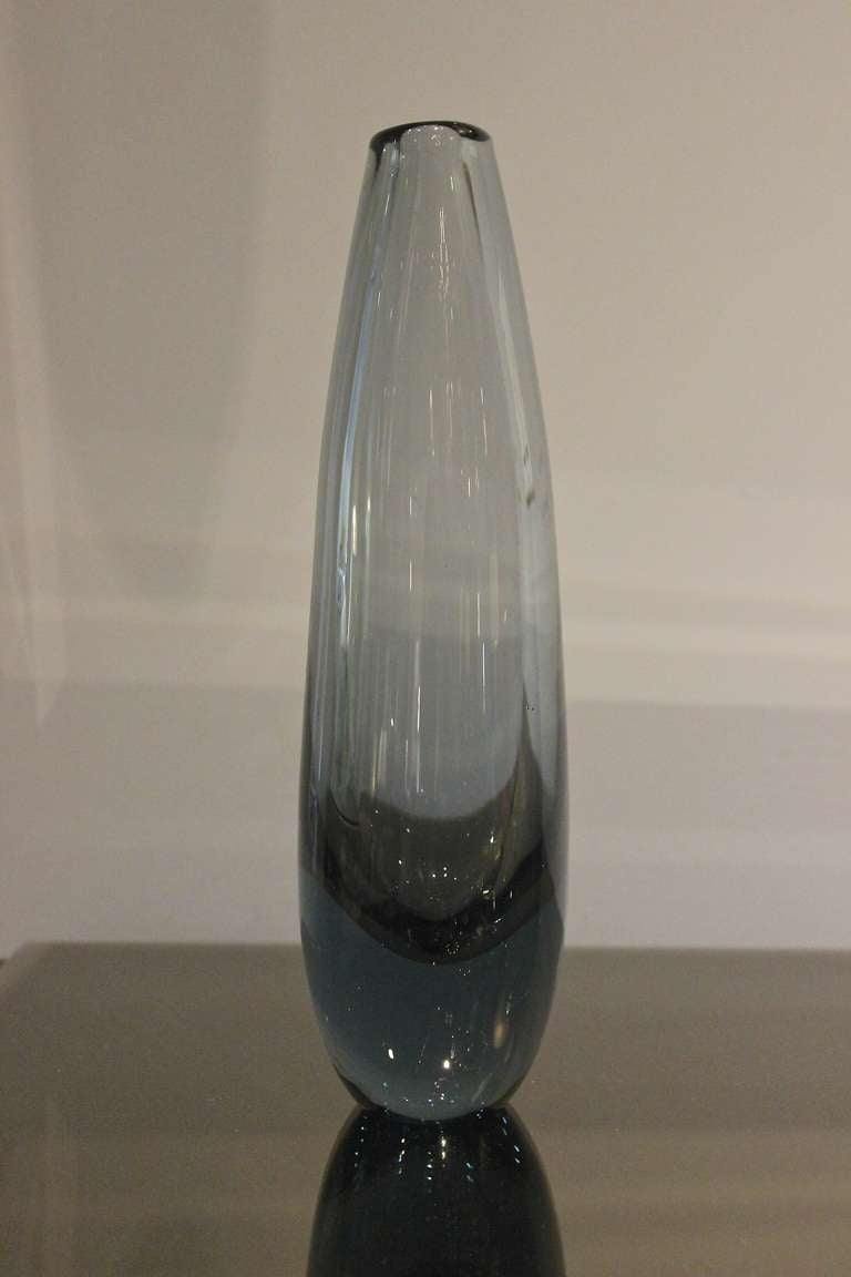 Small Tear Drop Shaped Vase In Excellent Condition In Buchanan, NY