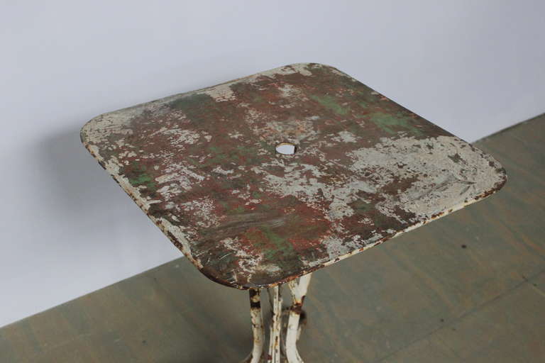 French Garden Table with Distressed Paint Finish In Distressed Condition In Buchanan, NY