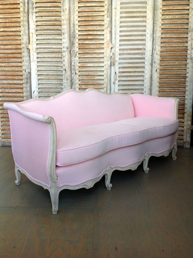 20th Century French Louis XV Style Pink Sofa