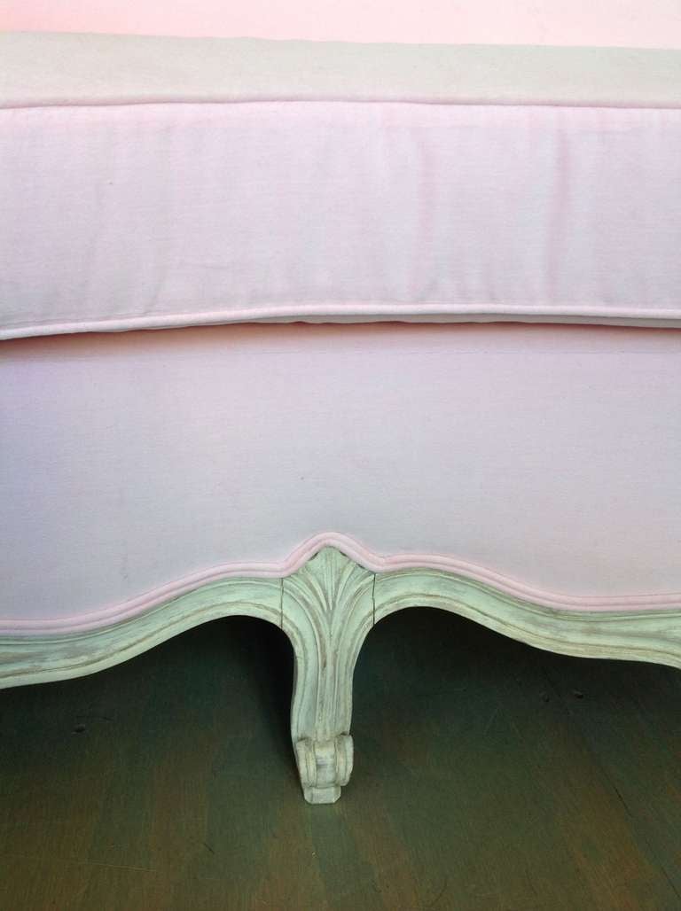 French Louis XV Style Pink Sofa 3