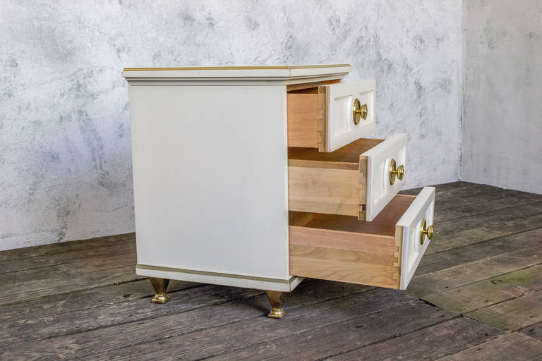 Single White Lacquered Mid-Century Modern Nightstand with Brass Trim 1