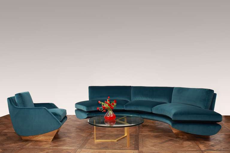 Américain Georgis & Mirgorodsky canapé contemporain incurvé à chevrons, États-Unis, 2014 en vente