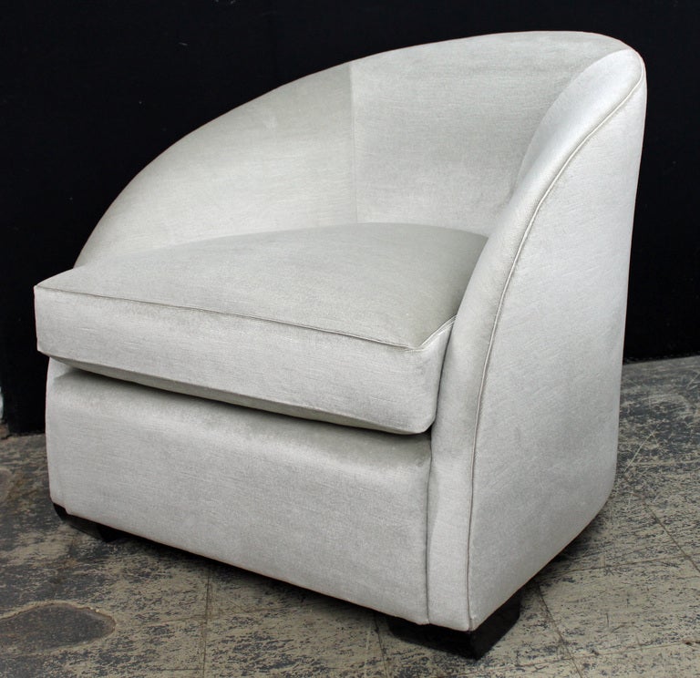 the "Arpege" chair, one of The Francophile Collection, takes its inspiration from Duprey-Lafon.  It's gracious lines and slightly over-sized stature are kept chic by its modest height.  Shown here in a sliver-white Mohair with matching