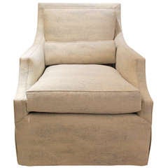 Elegant and comfortable club chair  