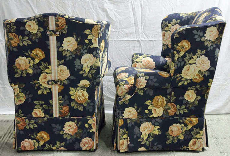 Pair of Custom Contemporary Club Chairs in Floral Pattern In Excellent Condition In Bronx, NY