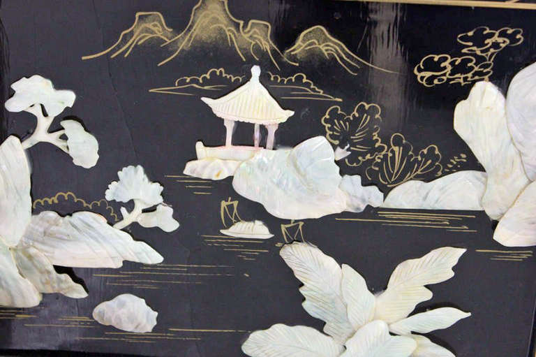 Finely Detailed Vintage, Chinese Lacquer Folding Screen 2