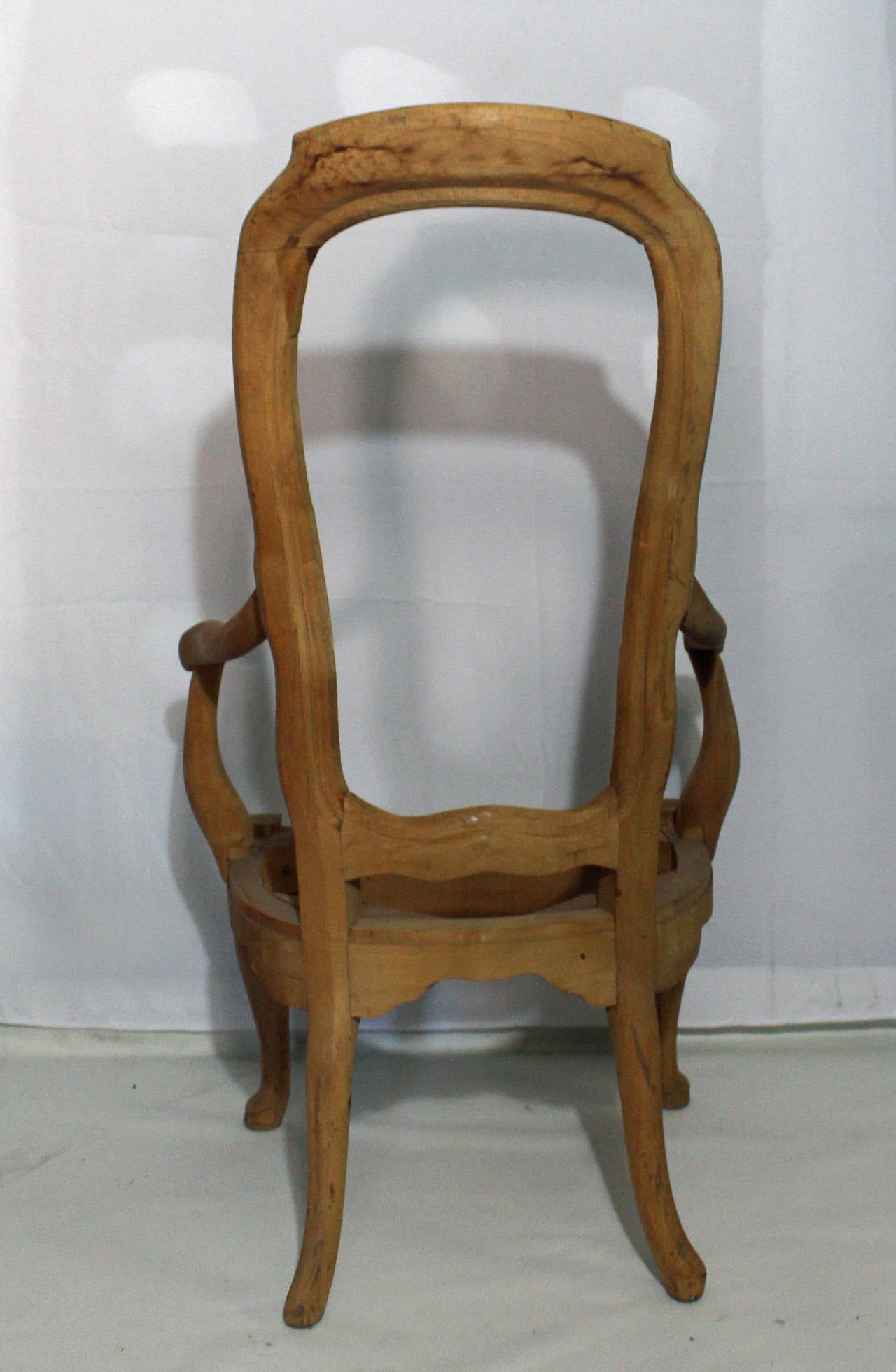 Cadres de chaises hauts et inhabituels de la collection David Barrett Bon état - En vente à Bronx, NY