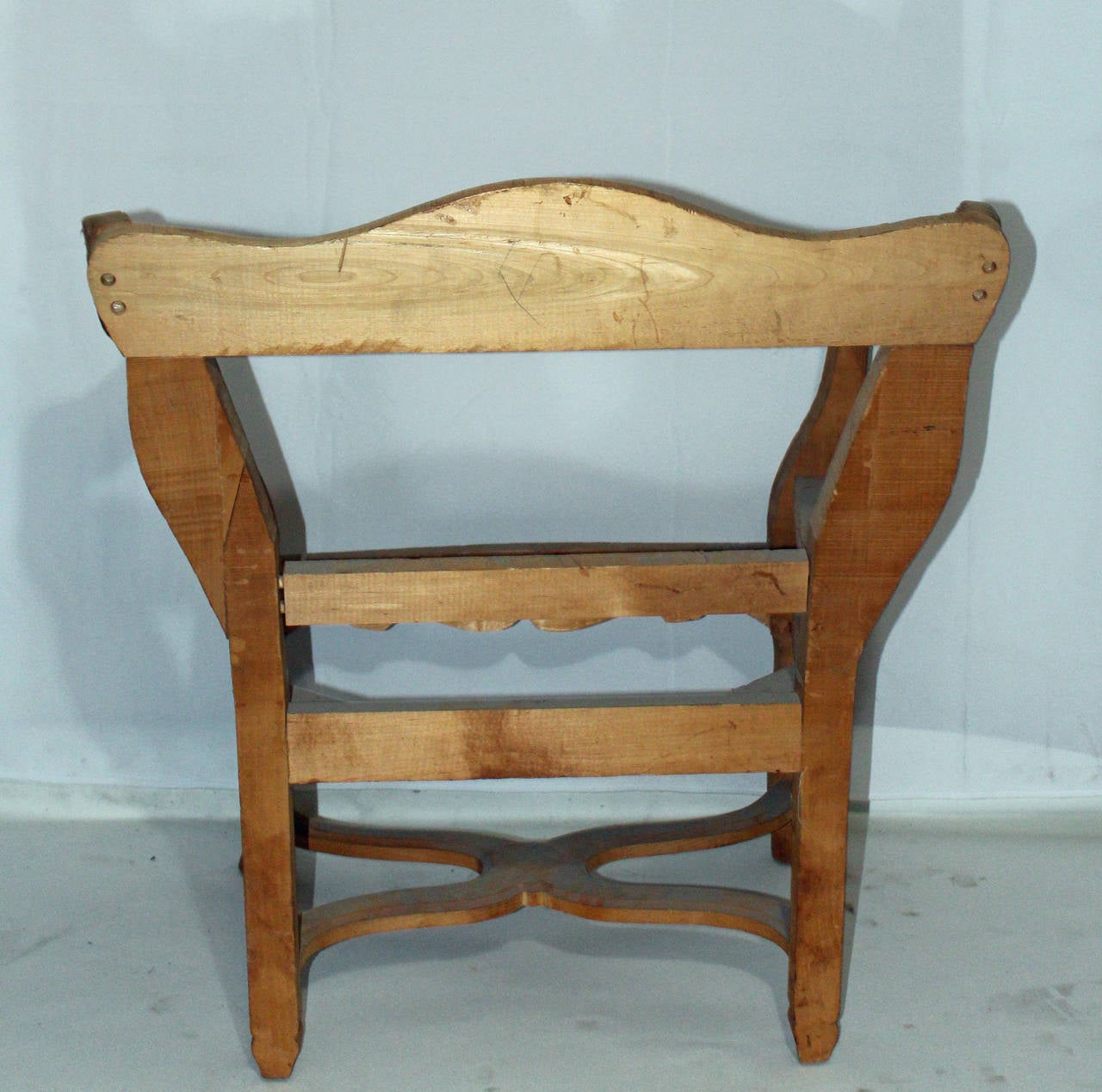 Cadre de chaise « Tulip » de style Régence hollywoodien Bon état - En vente à Bronx, NY