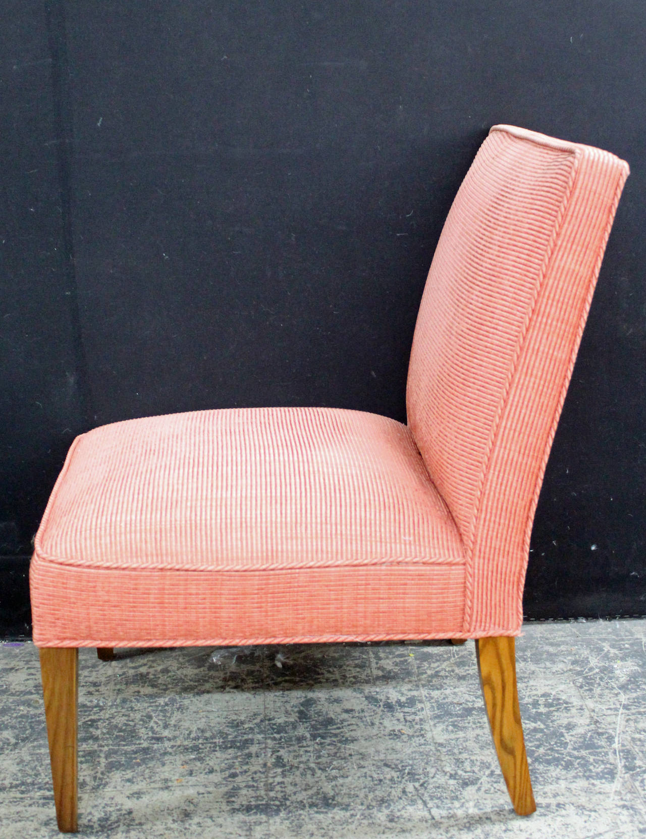 Pair of Vintage Side Chairs in a Rose Corded Fabric In Good Condition For Sale In Bronx, NY