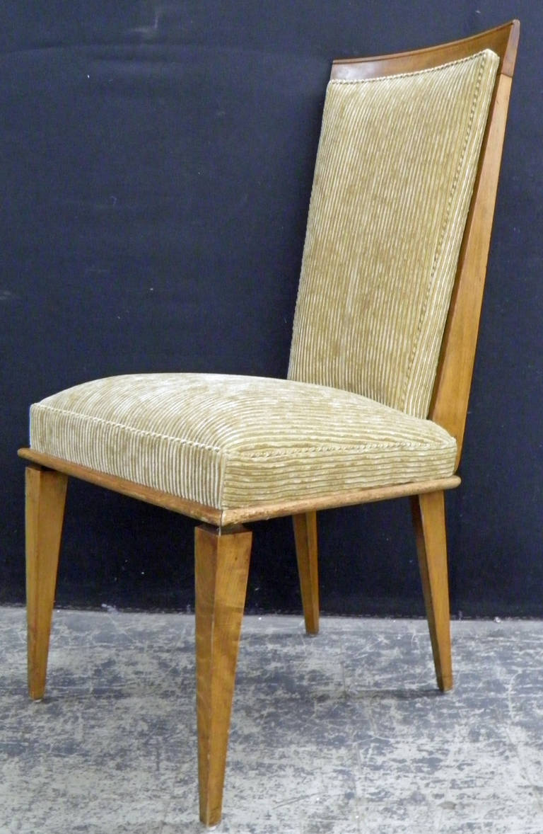 Chic and Fully Reupholstered Vintage Ash Dining Chairs In Good Condition For Sale In Bronx, NY