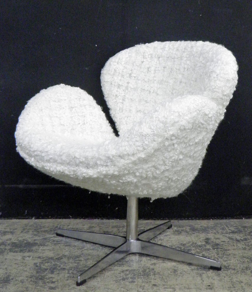 white swan chair